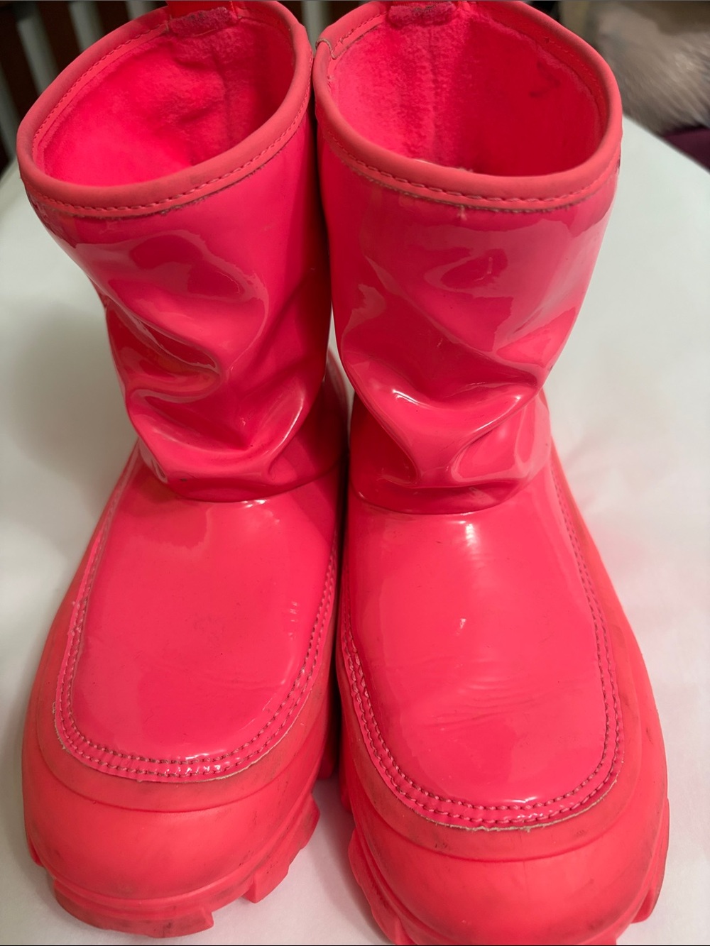 UGG Classic Brellah Mini boots Size 5